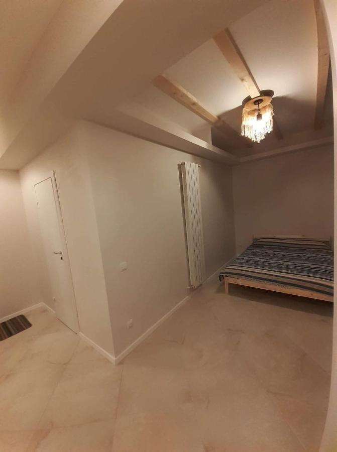 Marina Central Sunshine Studio Apartment Bucharest Exterior photo