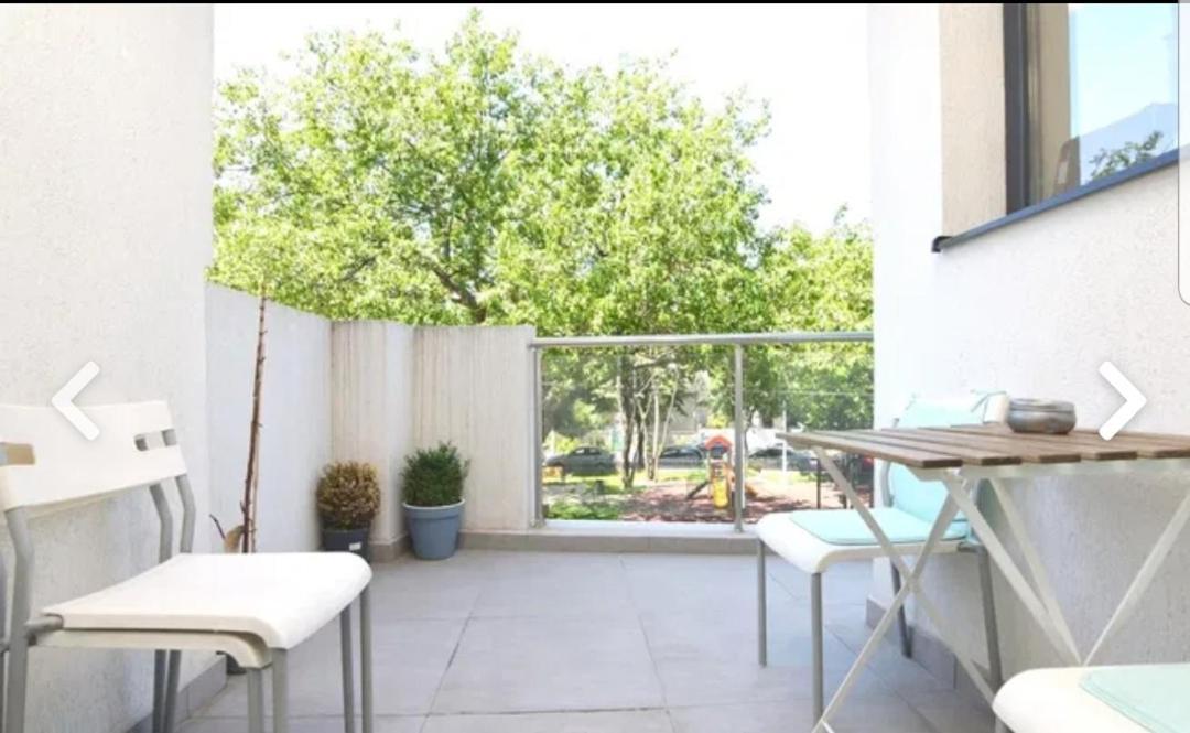 Marina Central Sunshine Studio Apartment Bucharest Exterior photo